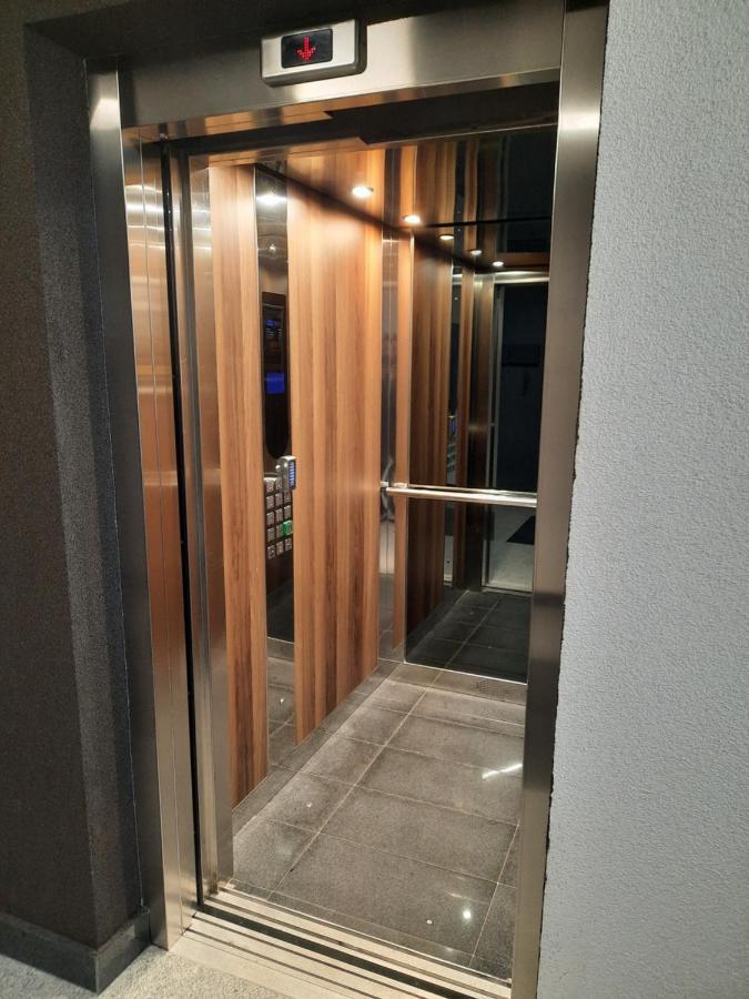 Apartman Bulevar Sarajevo - Free Parking Dış mekan fotoğraf