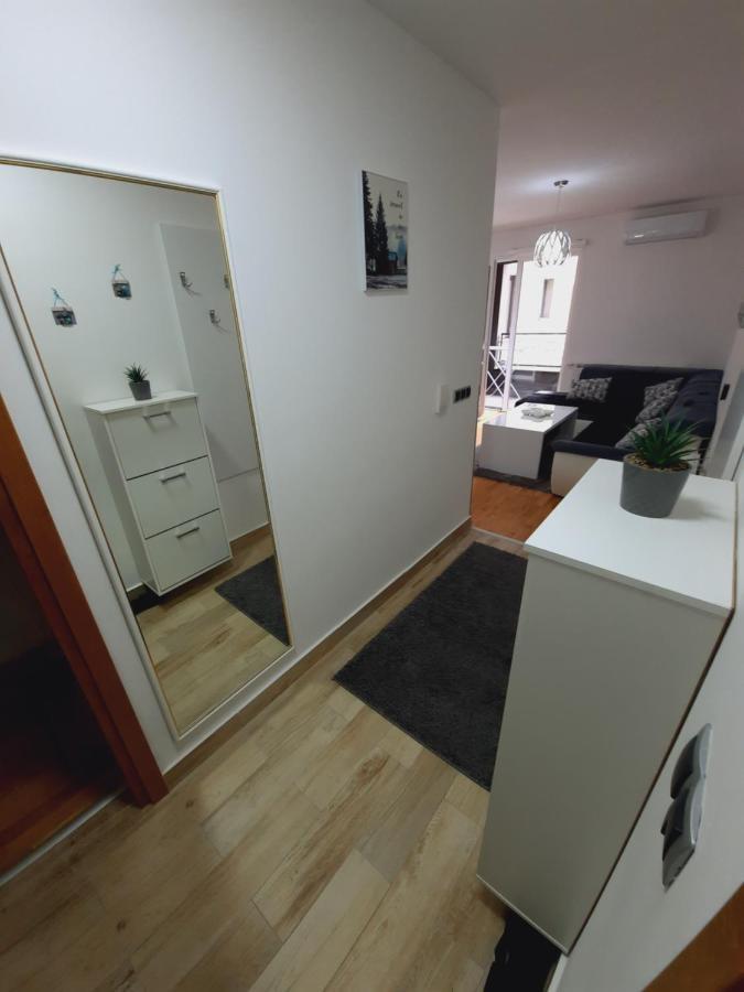 Apartman Bulevar Sarajevo - Free Parking Dış mekan fotoğraf