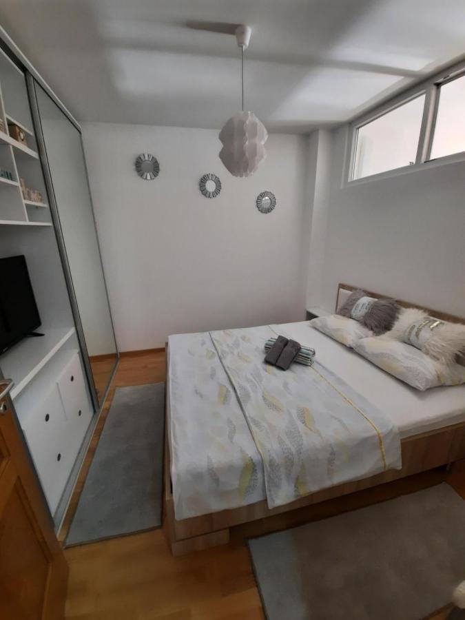 Apartman Bulevar Sarajevo - Free Parking Dış mekan fotoğraf